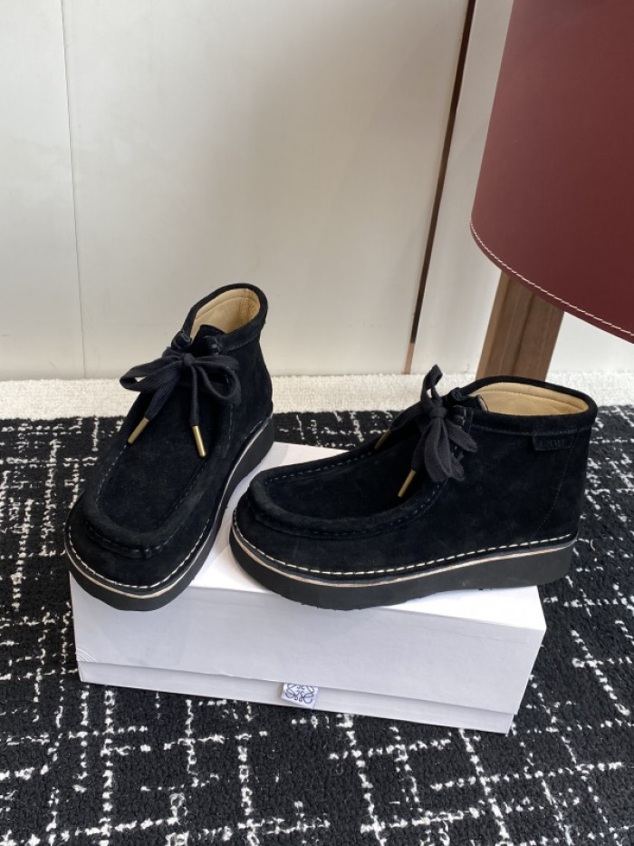 L0ew* boots
