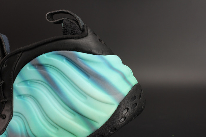 nike air foamposite one “N0r*hern lights” black/green mens 840559-001