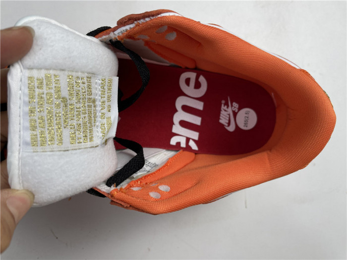 nike sb dunk low S*p*e x nike orange dh3228-181