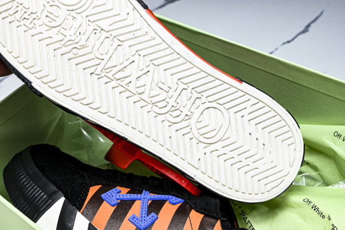 OFW Sneakers OW10039