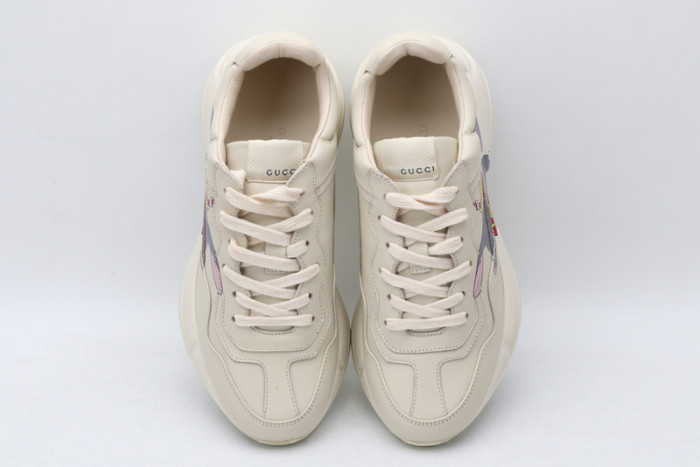 G*u*i* trainer sneaker11
